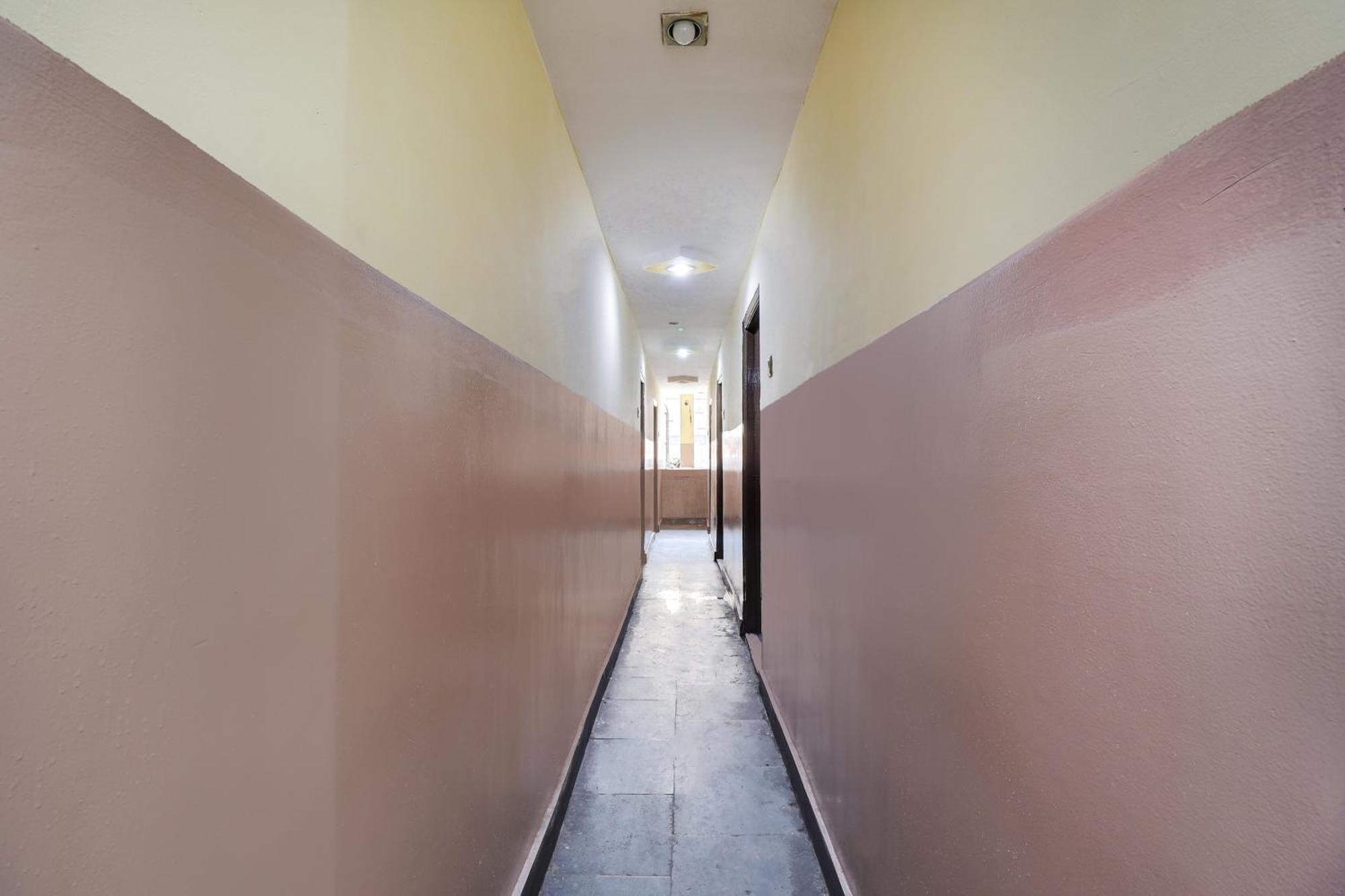 Spot On Hotel Sai Ashirwad Residency Haiderabad Buitenkant foto